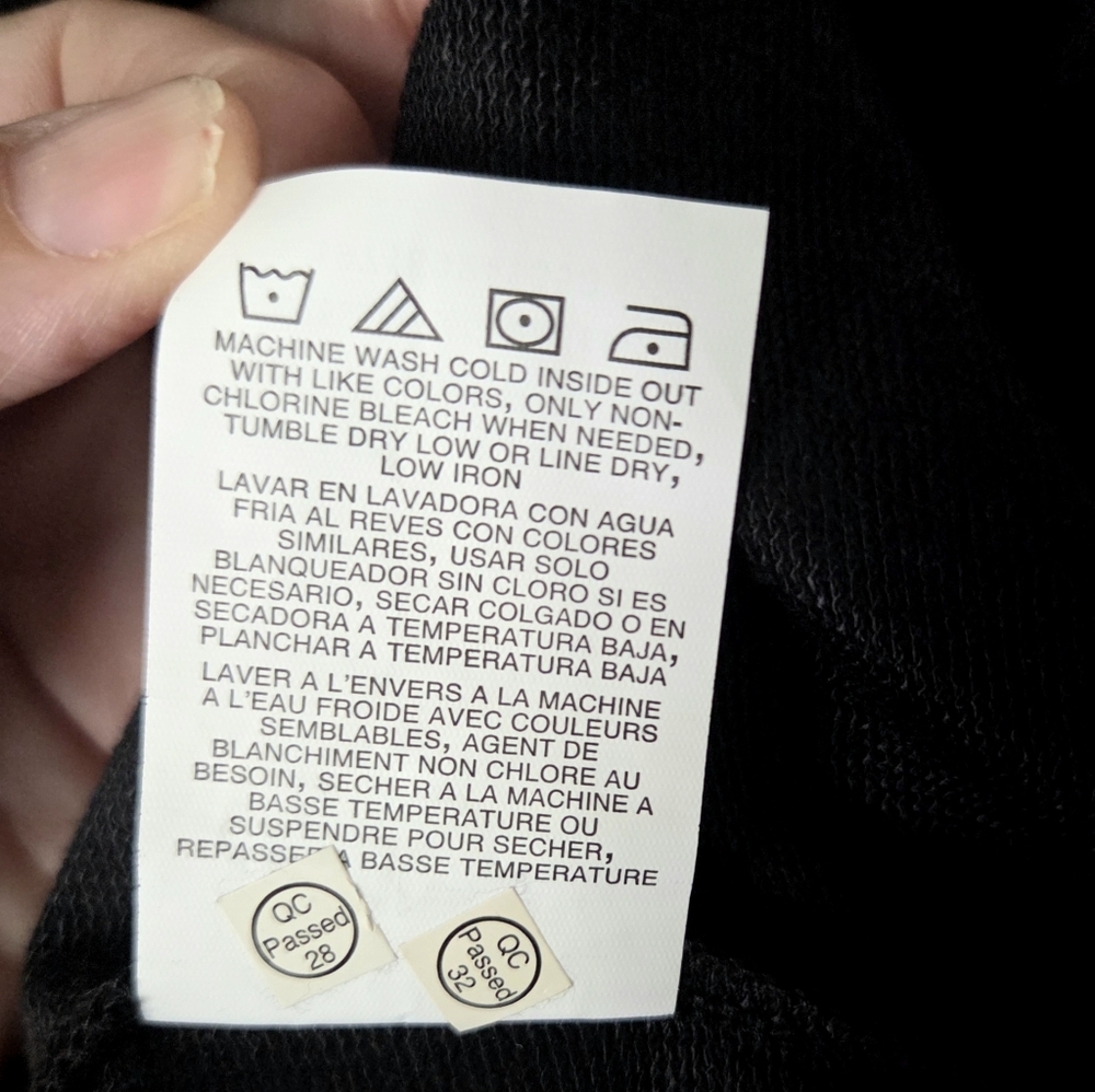 Lee Black Button-Front Pocket Crop Shirt - Picture 9 of 11